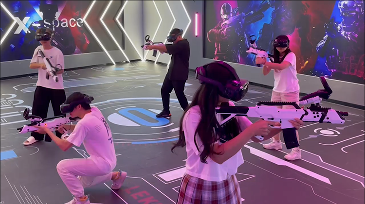 leke-vr-xspace-arena-free-roam-multiplayer-vr-shooter-1-to-20-plus-players