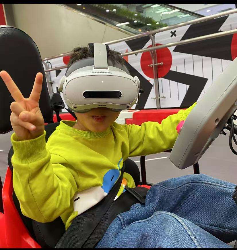 Sci-Fi VR Racing & Extreme Motion Sports